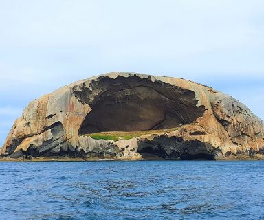Cleft Island (Skull Rock)